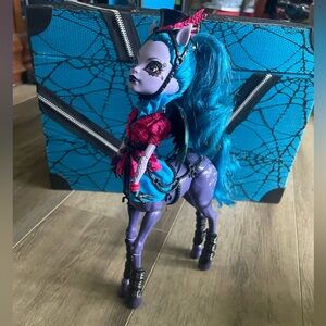 Monster High Avea Trotter Doll from Freak Fushion